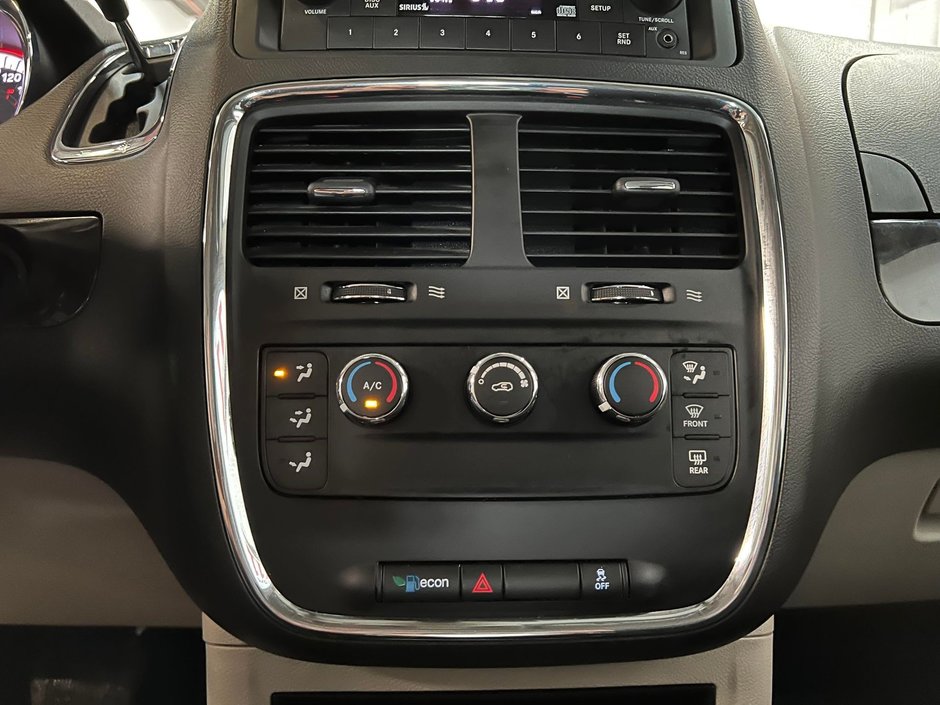 2018 Dodge Grand Caravan CVP/SXT-14