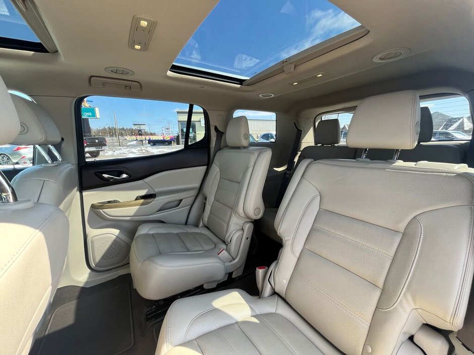 2018 GMC Acadia Denali-17