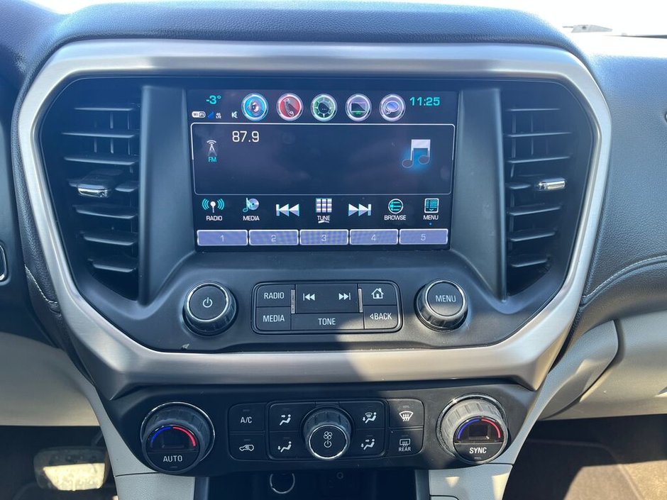 2018 GMC Acadia Denali-13