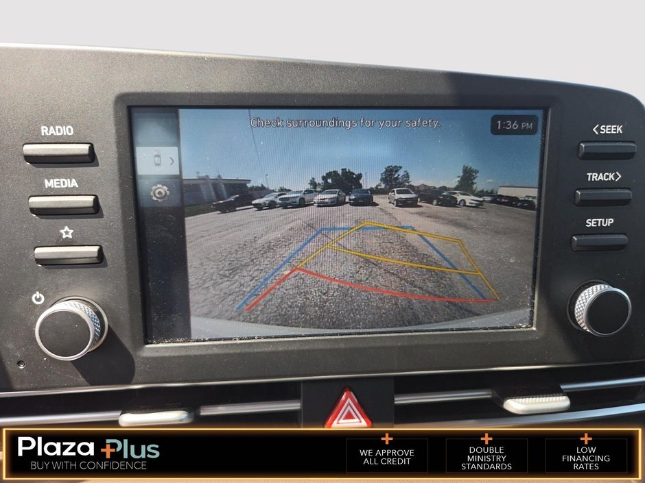 2025 Hyundai Elantra Preferred Preferred IVT