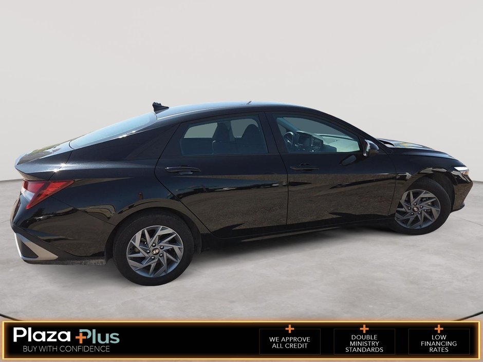 2025 Hyundai Elantra Preferred Preferred IVT