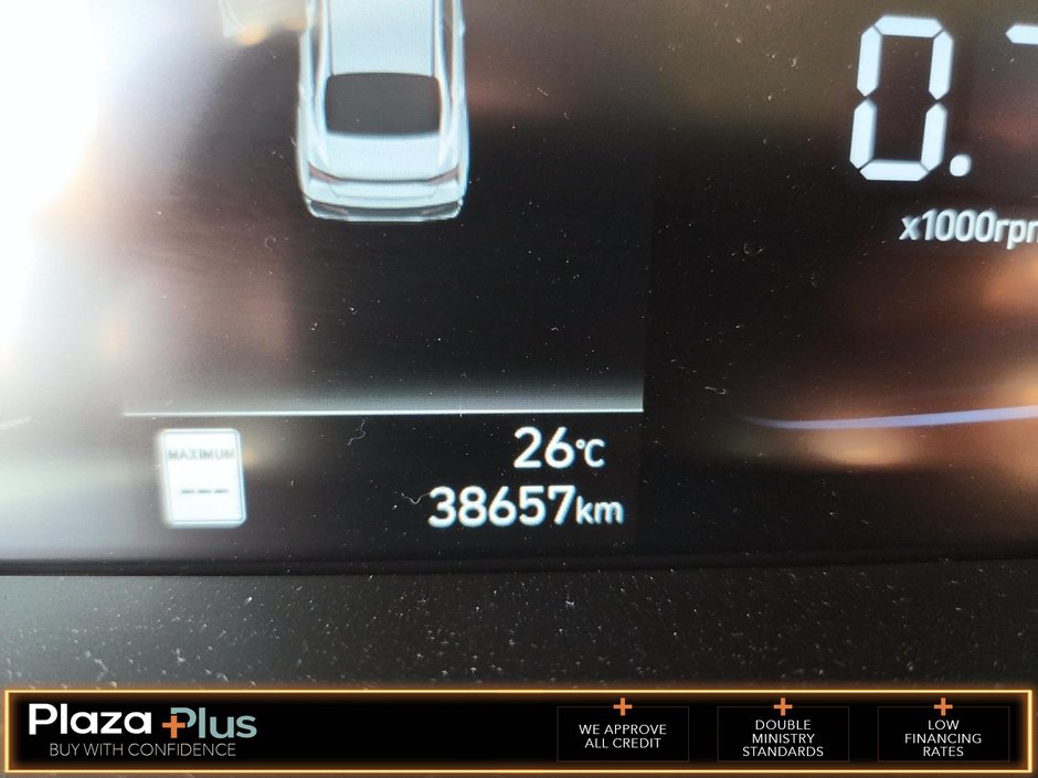 2025 Hyundai Elantra Preferred Preferred IVT