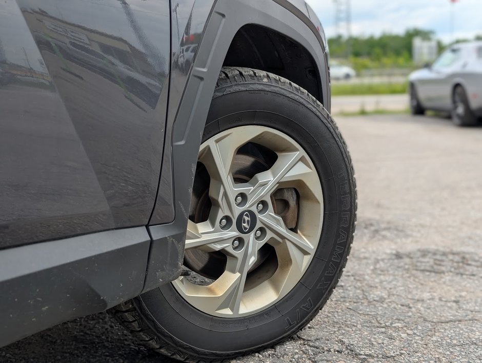 2022 Hyundai Tucson Essential-1