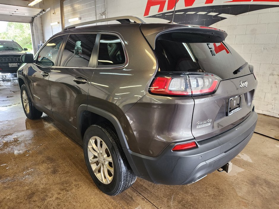 2019 Jeep Cherokee North-4