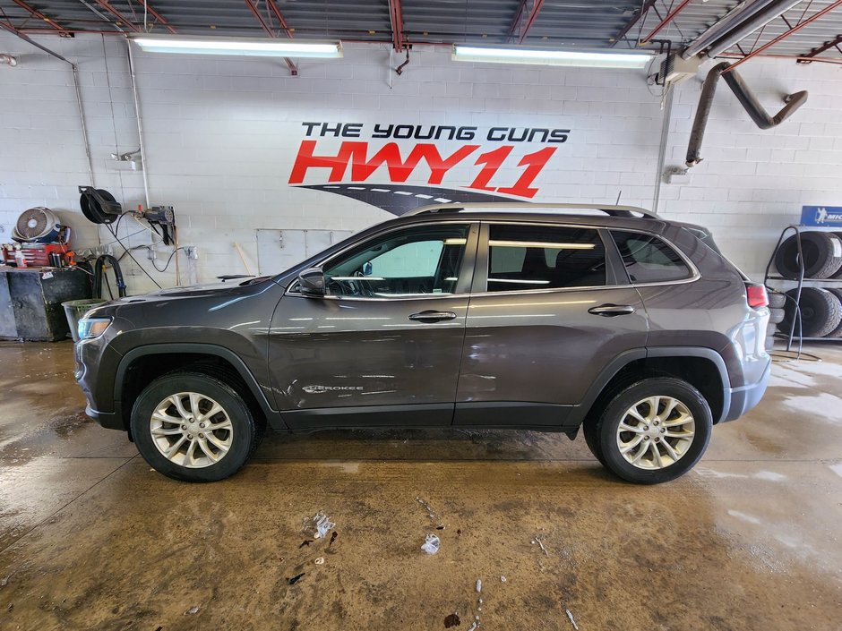 2019 Jeep Cherokee North-3