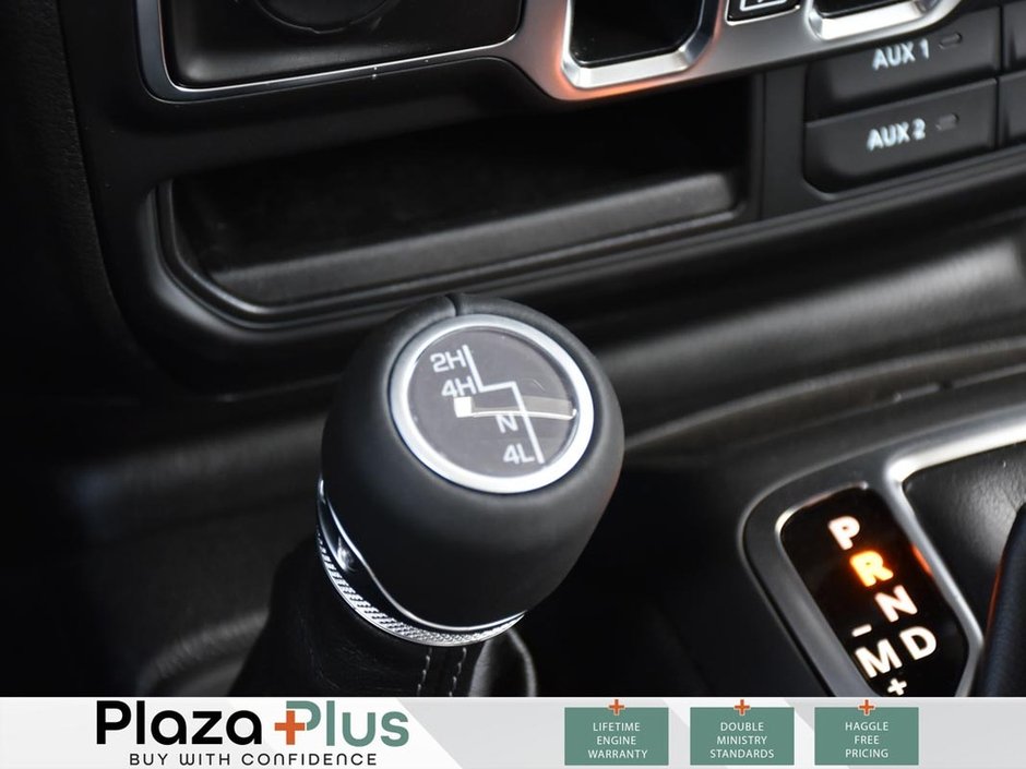 2025 Jeep Gladiator SPORT S-19