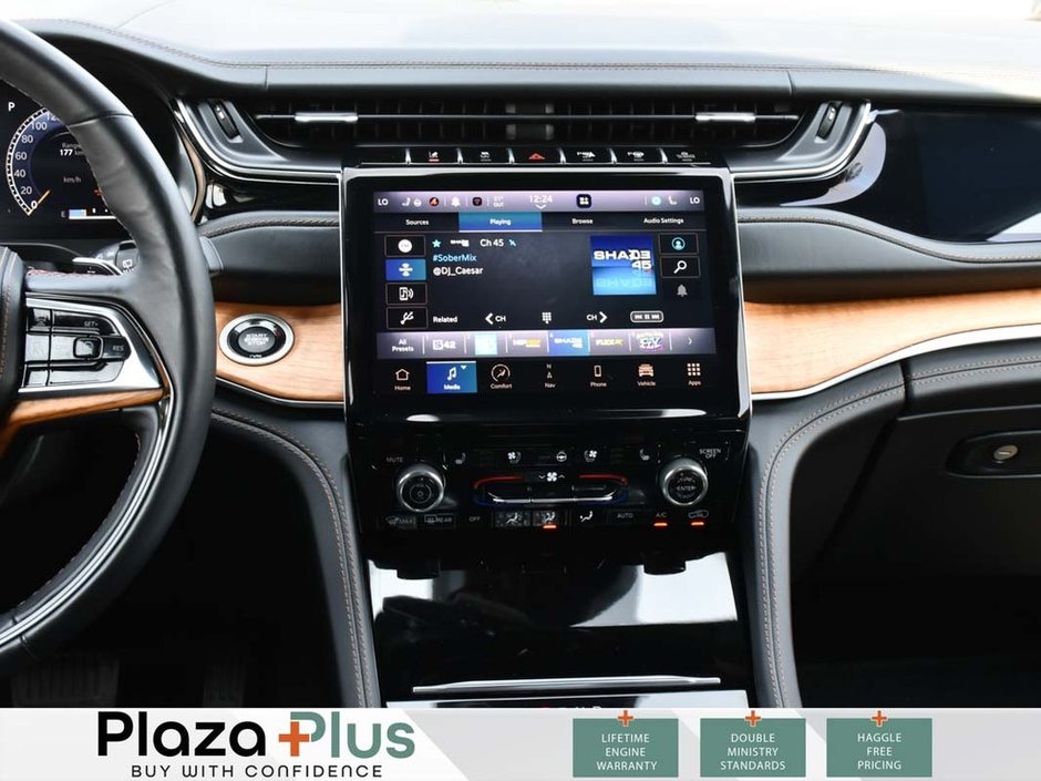 2023 Jeep Grand Cherokee L Summit Reserve-14