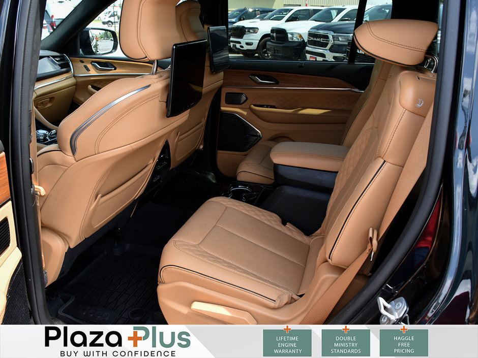 2023 Jeep Grand Cherokee L Summit Reserve-13