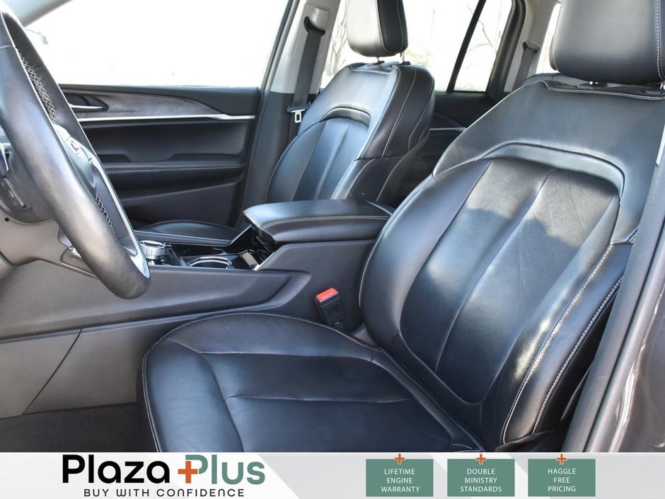 2022 Jeep Grand Cherokee Limited HEATED FRONT AND REAR SEATS/HEATED WHEEL/LEATHER/PREMIUM SOUND/APPLE CAR PLAY