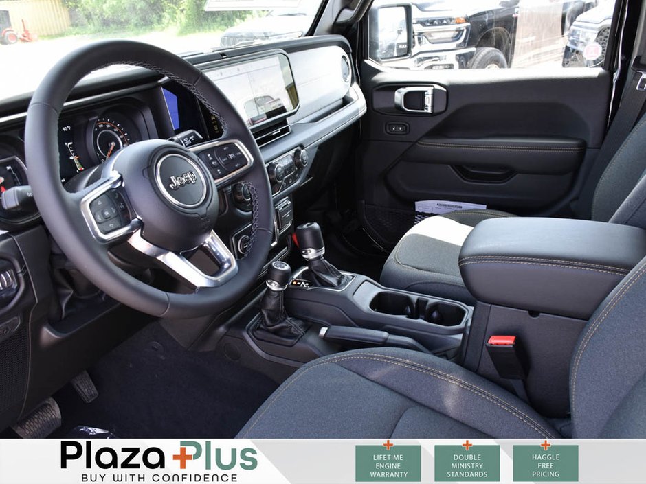 2025 Jeep Wrangler 4-Door SAHARA-7