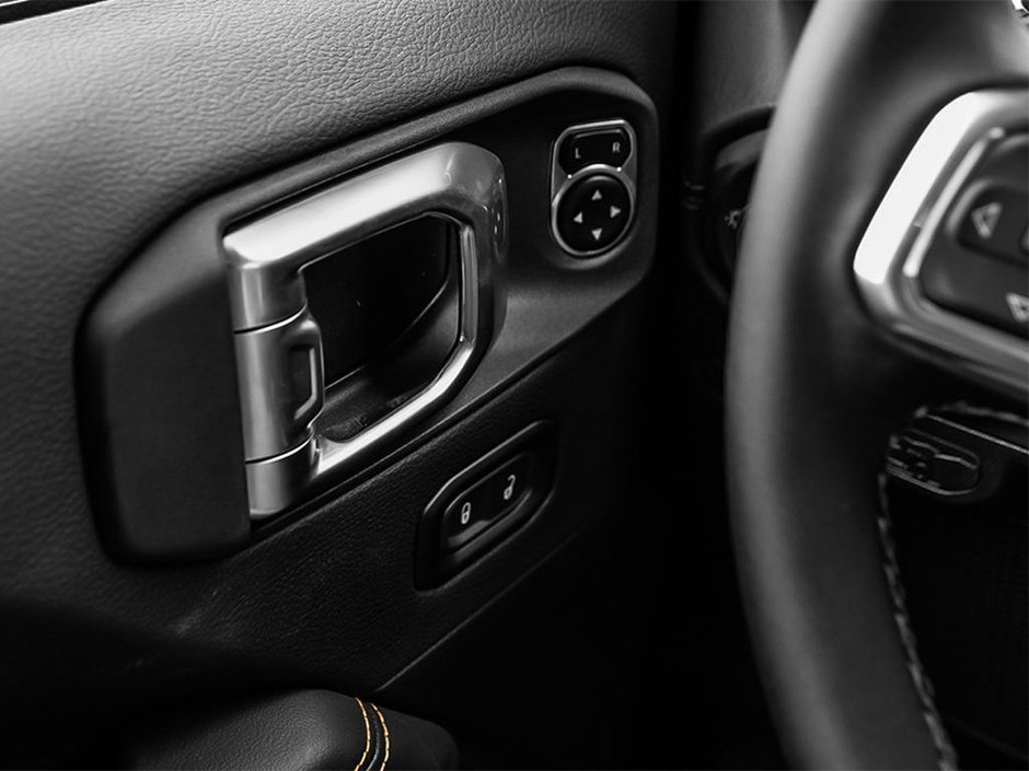 2026 Jeep Wrangler 4-Door SAHARA-13