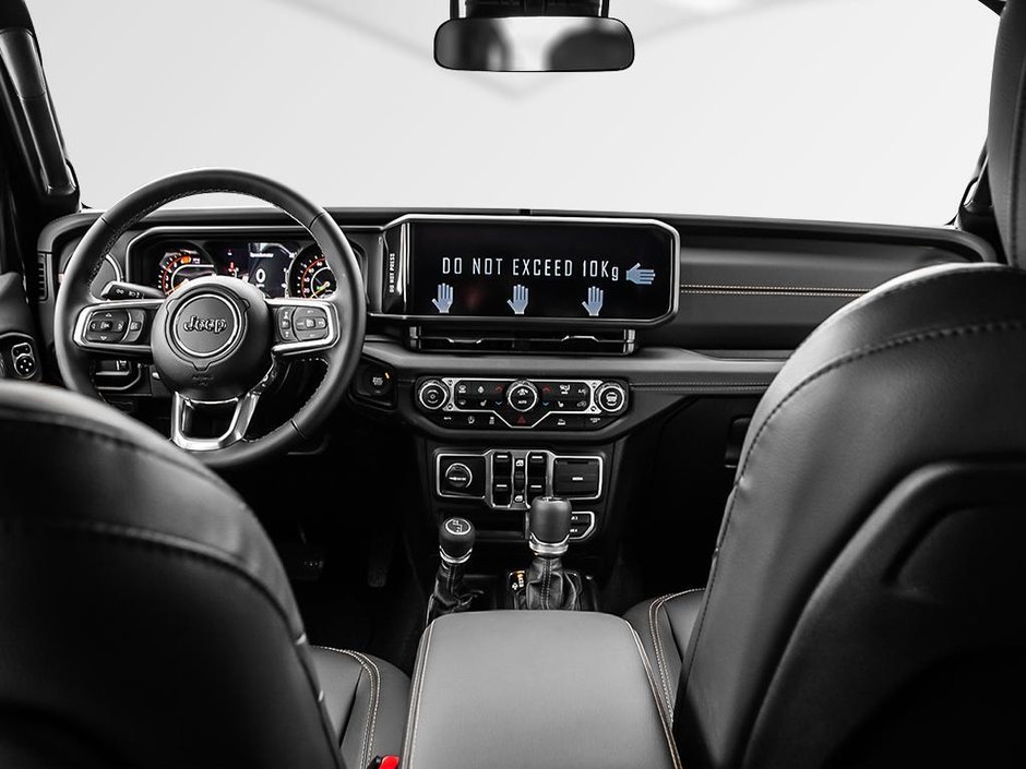 2026 Jeep Wrangler 4-Door SAHARA-18