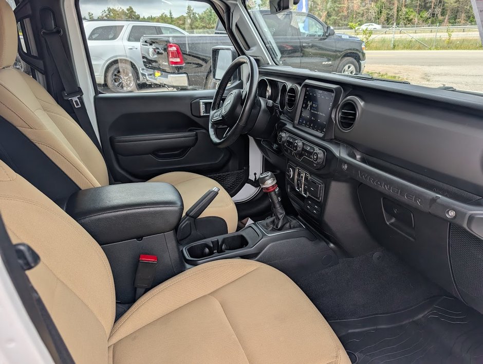 2023 Jeep Wrangler Willys-4