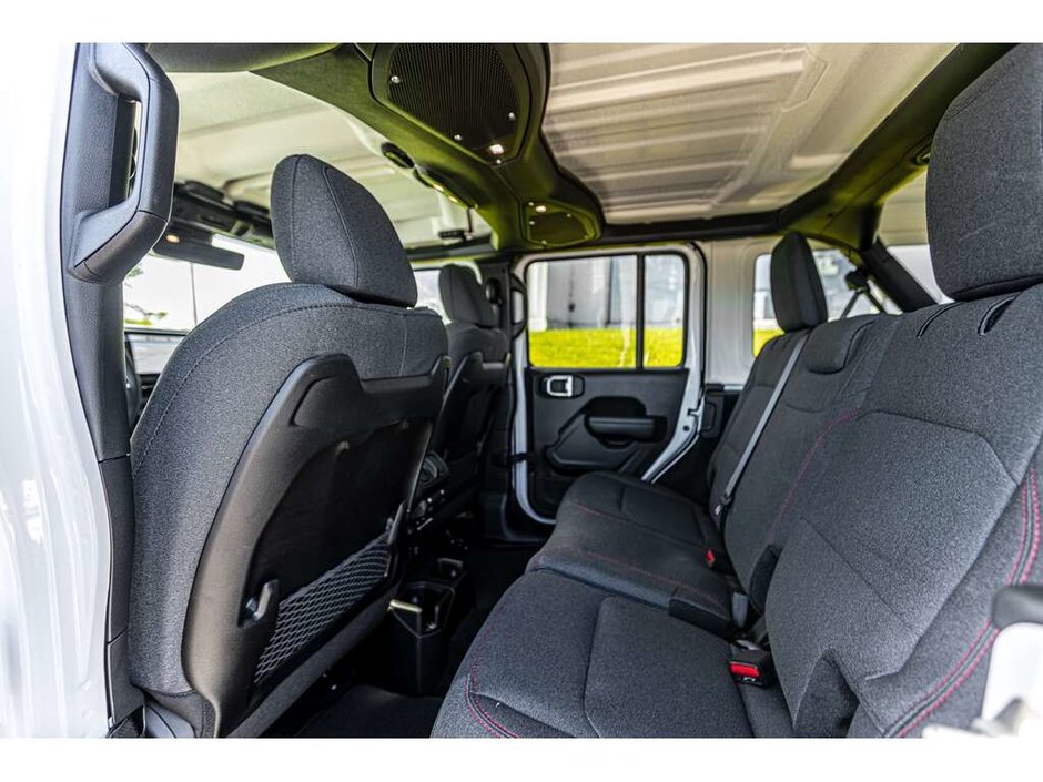 2024 Jeep Wrangler Rubicon RUBICON 4 DOOR 4x4   3.6L V6 ENGINE