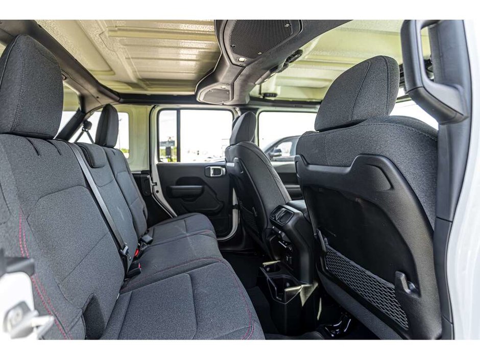 2024 Jeep Wrangler Rubicon RUBICON 4 DOOR 4x4   3.6L V6 ENGINE