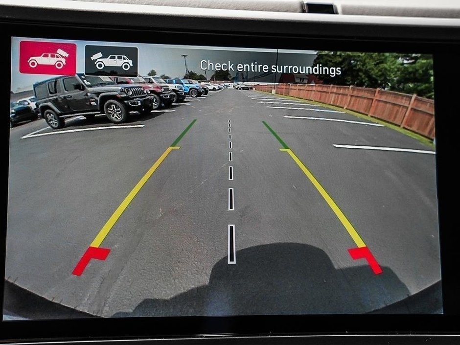 2025 Jeep Wrangler Sahara-22