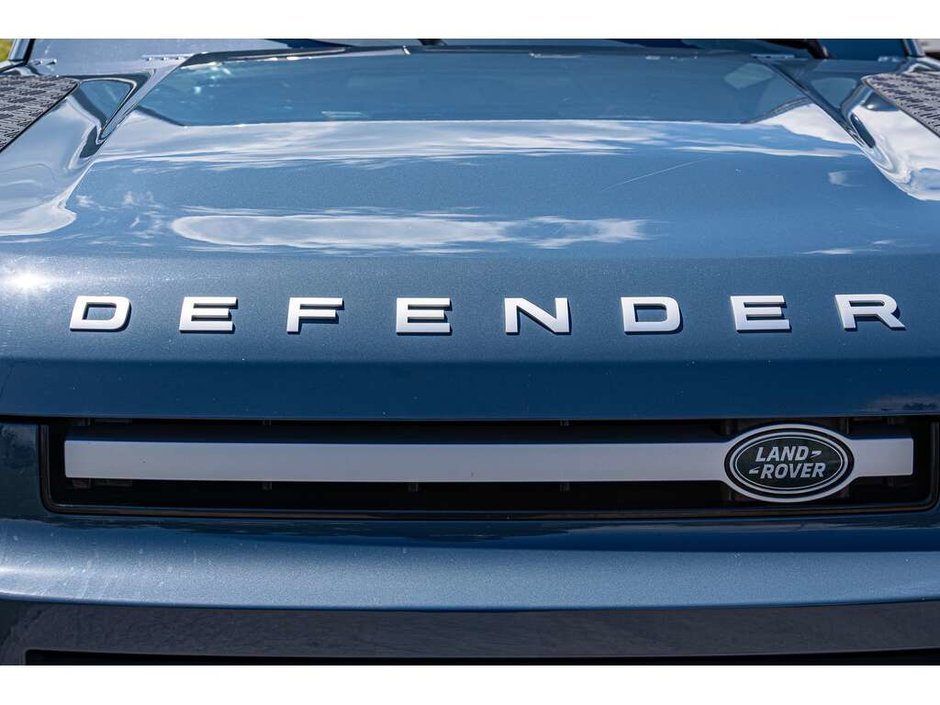 2023 Land Rover Defender SE SE   TURBOCHARGED ENGINE 2.0L or 3.0L   AWD