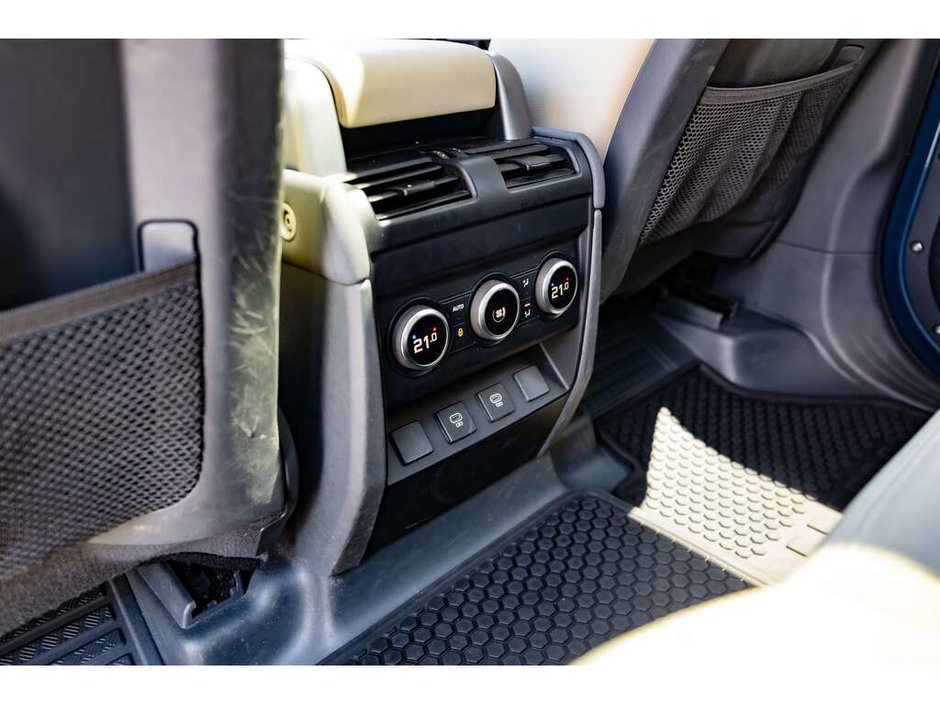 2023 Land Rover Defender SE SE   TURBOCHARGED ENGINE 2.0L or 3.0L   AWD