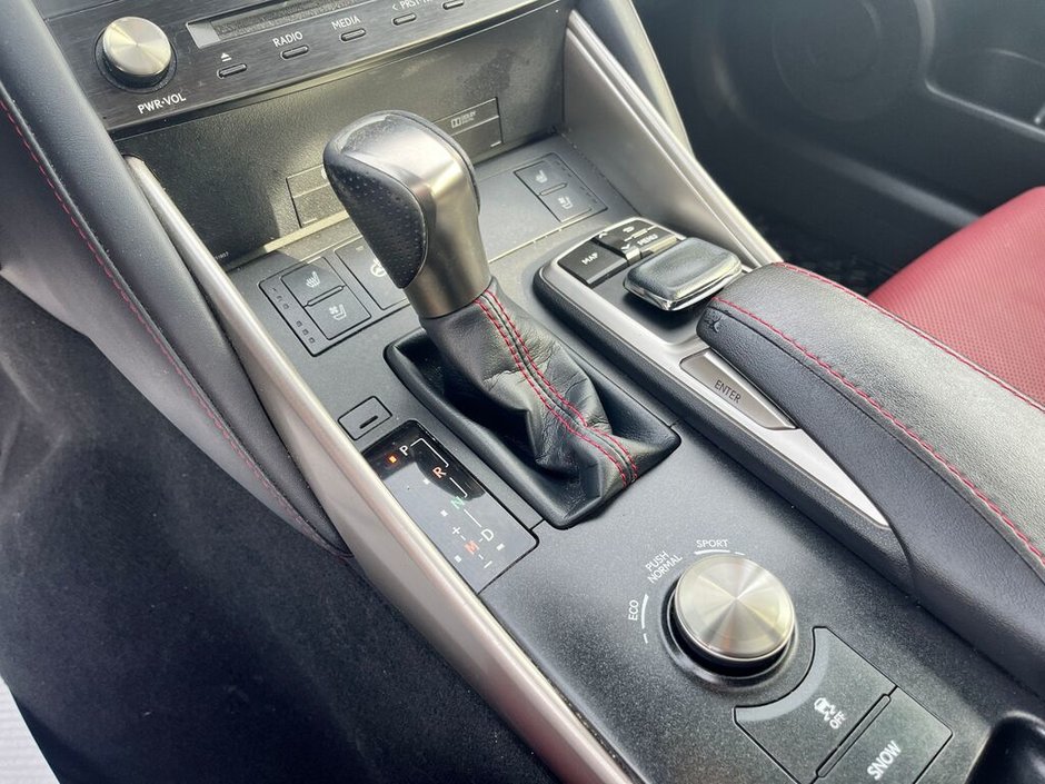 2018 Lexus IS 300 F-SPORT/SILVER/RED LEATHER/SUNROOF/HEATED SEATS