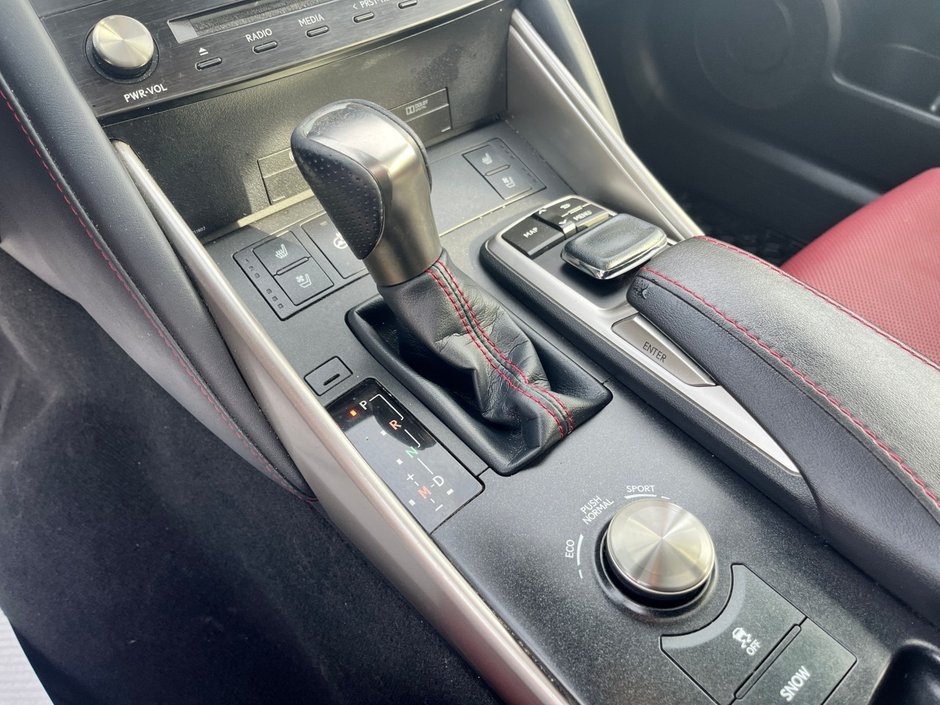 2018 Lexus IS 300 F SPORT F-SPORT/SILVER/RED LEATHER/SUNROOF/HEATED SEATS