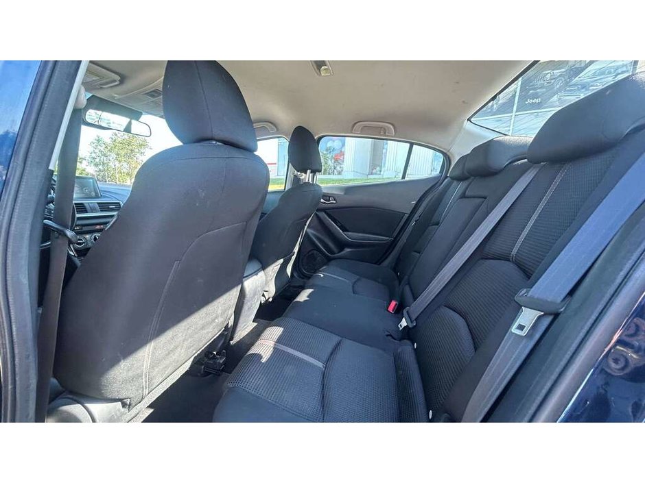 2018 Mazda 3 GS GS Auto