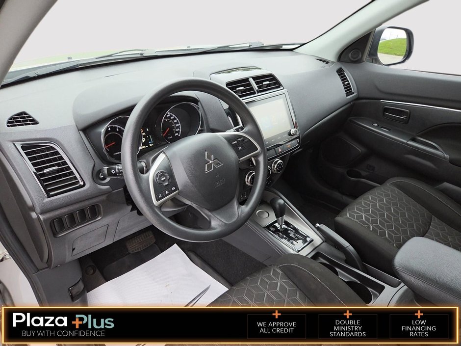 2023 Mitsubishi RVR SE Clean CarFax / SE FWD / Certified
