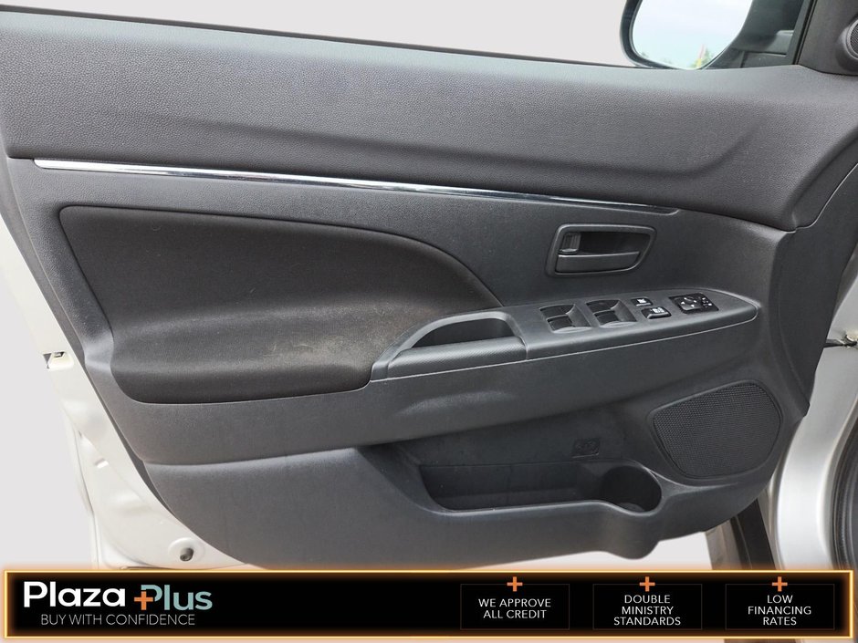 2023 Mitsubishi RVR SE Clean CarFax / SE FWD / Certified