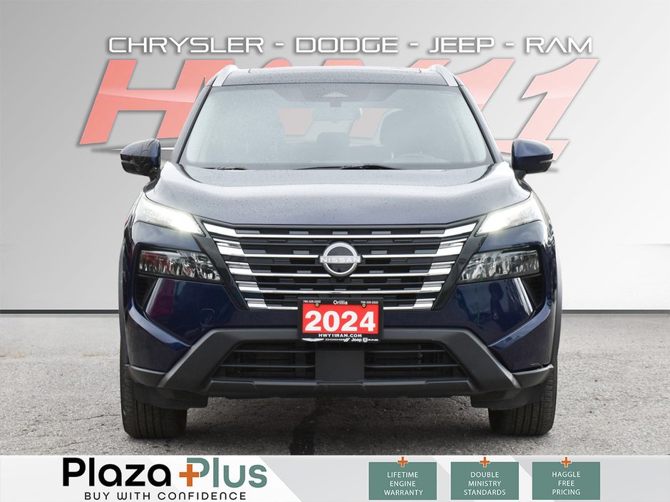 2024 Nissan Rogue SV Moonroof