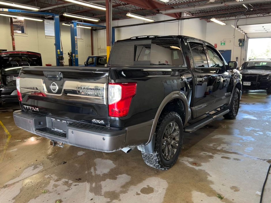 2017 Nissan Titan Platinum Reserve-6