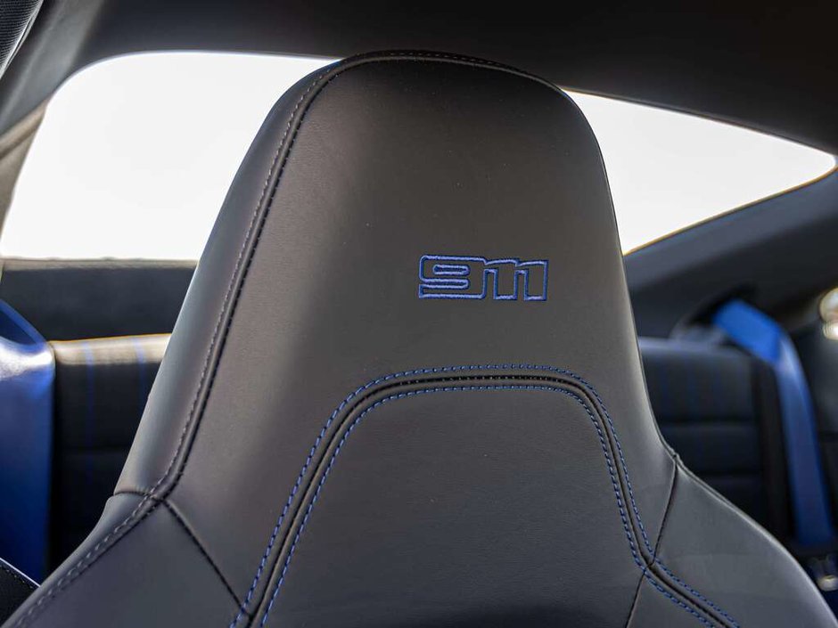 2025 Porsche 911 Carrera T T Interior Pkg in Gentian Blue/Bose Surround System/Lane Change Assist/Extended Fuel Tank(22.1 gal.)
