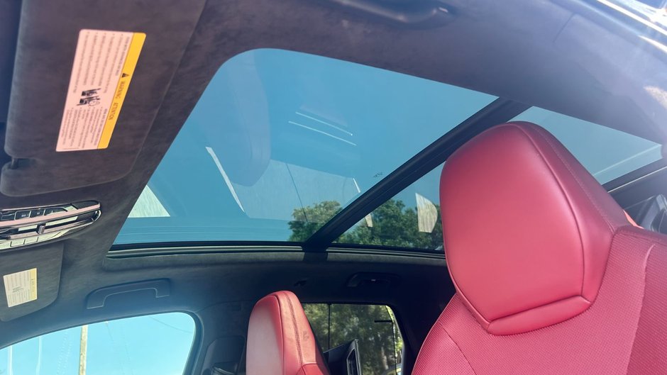 2021 Porsche Cayenne GTS PREMIUM PLUS PKG/BORDEAUX RED INTERIOR/ASSITANCE PKG/REAR ENTERTAINMENT/SPORT CHRONO PKG