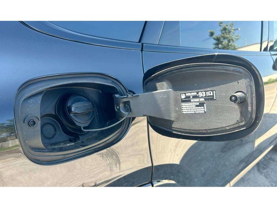 2021 Porsche Cayenne GTS PREMIUM PLUS PKG/BORDEAUX RED INTERIOR/ASSITANCE PKG/REAR ENTERTAINMENT/SPORT CHRONO PKG