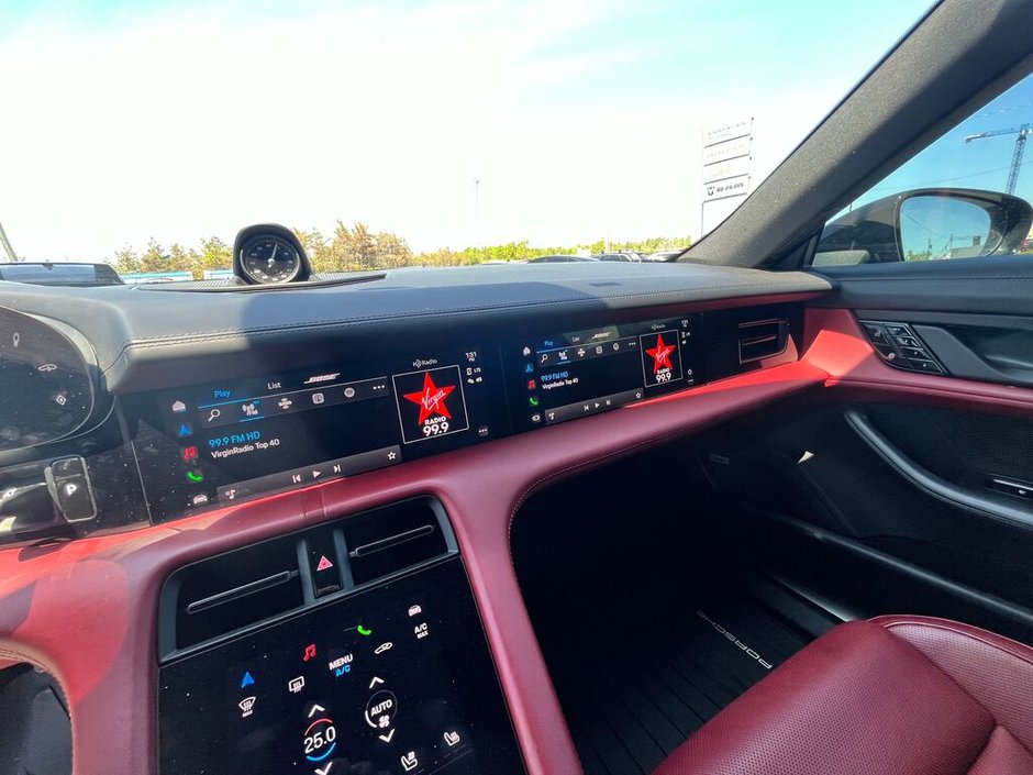2020 Porsche Taycan 4S PREMIUM PKG/PERFORMANCE BATTERY/BORDEUX RED INTERIOR/PORSCHE INNO DRIVE WITH ADAPTIVE CRUISE/5-PASGR