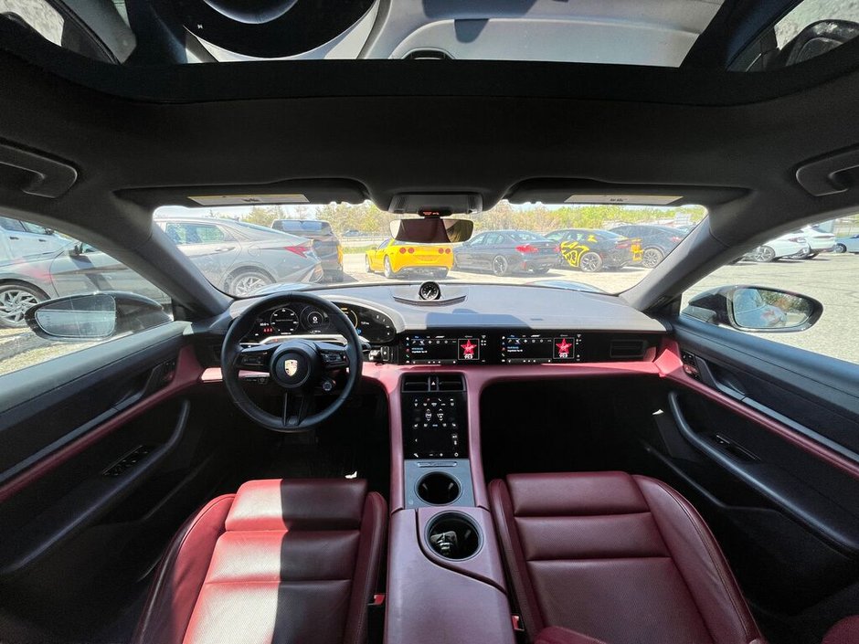2020 Porsche Taycan 4S PREMIUM PKG/PERFORMANCE BATTERY/BORDEUX RED INTERIOR/PORSCHE INNO DRIVE WITH ADAPTIVE CRUISE/5-PASGR