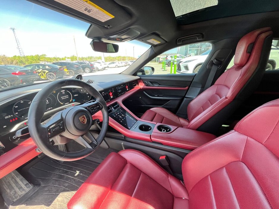2020 Porsche Taycan 4S PREMIUM PKG/PERFORMANCE BATTERY/BORDEUX RED INTERIOR/PORSCHE INNO DRIVE WITH ADAPTIVE CRUISE/5-PASGR