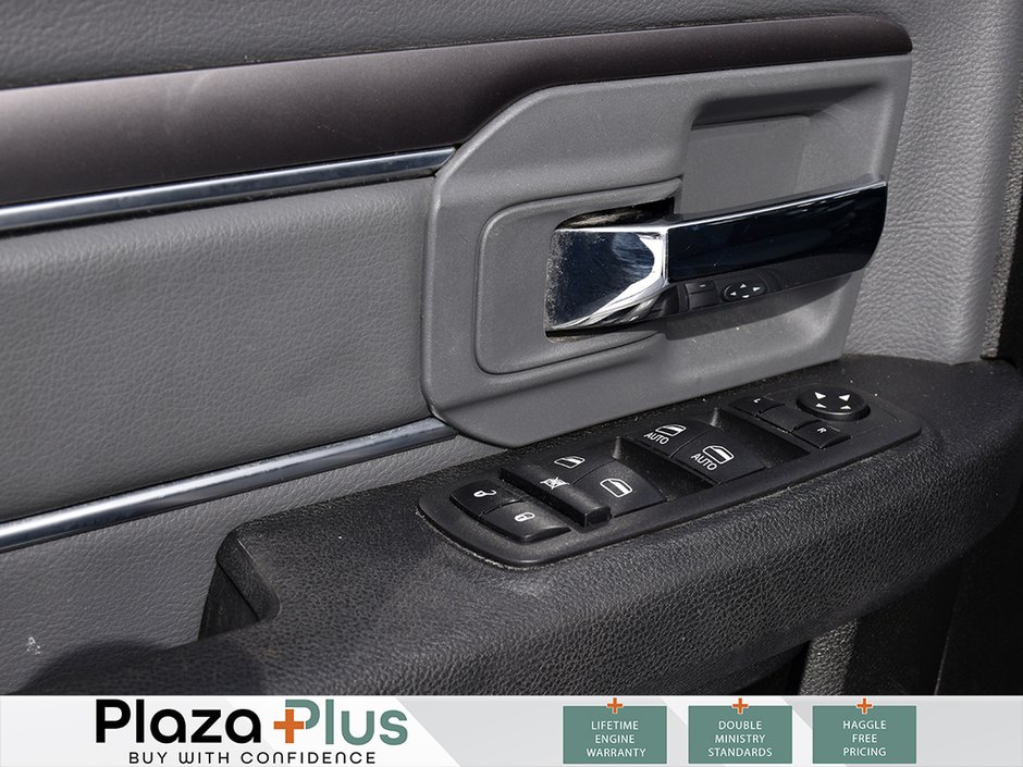 2023 Ram 1500 Classic SLT-12