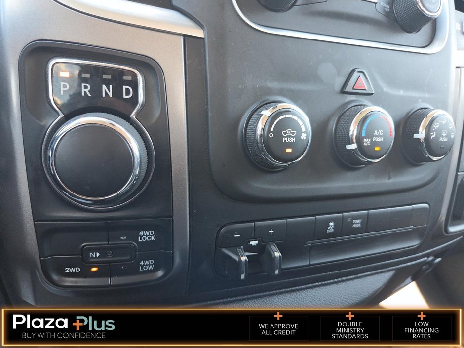 2023 Ram 1500 Classic SLT Clean CarFax Report | 6-Passenger seating  | Certified |