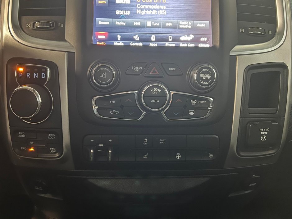 2018 Ram 1500 SLT-21