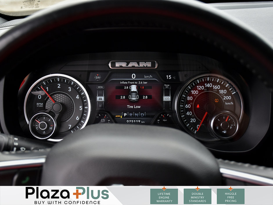 2023 Ram 1500 Laramie AIR SUSPENSION | HEATED + VENTILATED SEATS | ONE OWNER CLEAN CARFAX | REMOTE START