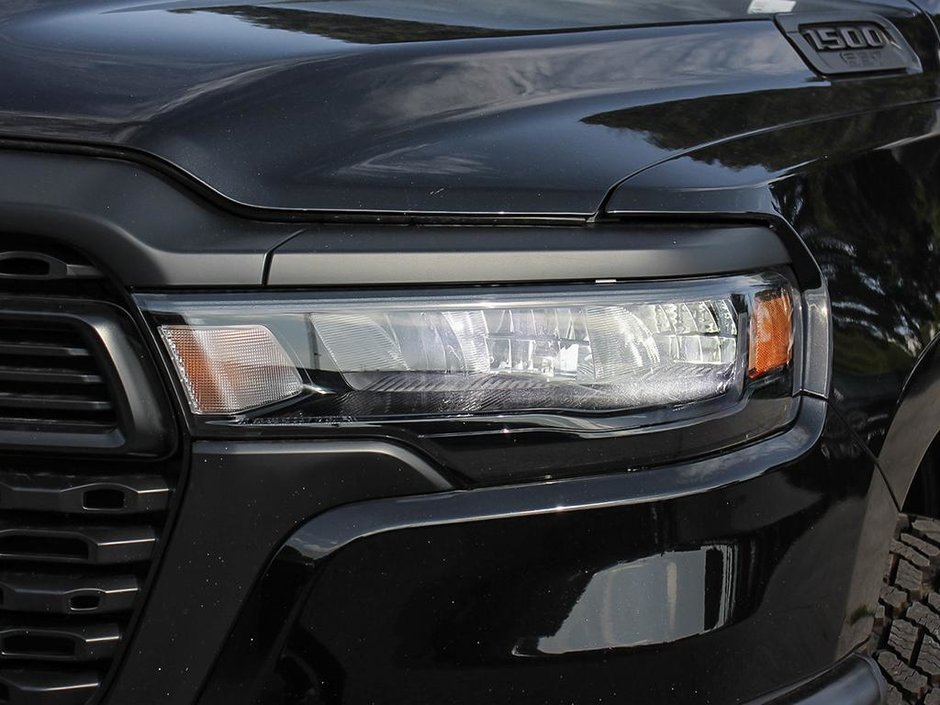 2025 Ram 1500 WARLOCK-8