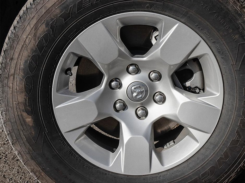 2025 Ram 1500 BIG HORN-6