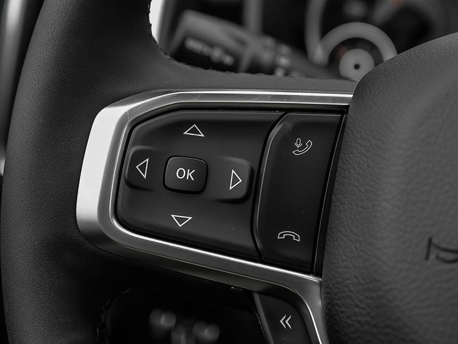 2026 Ram 1500 BIG HORN-12