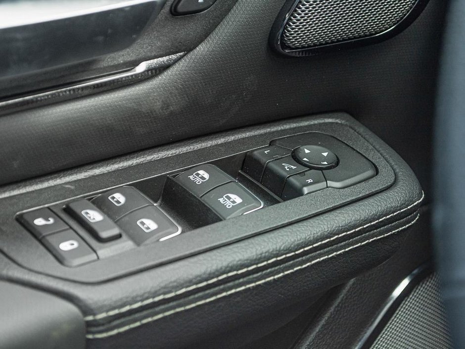 2026 Ram 1500 SPORT-12