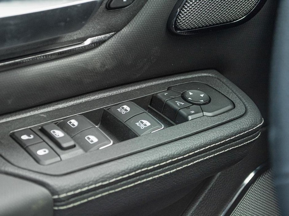 2026 Ram 1500 SPORT-17