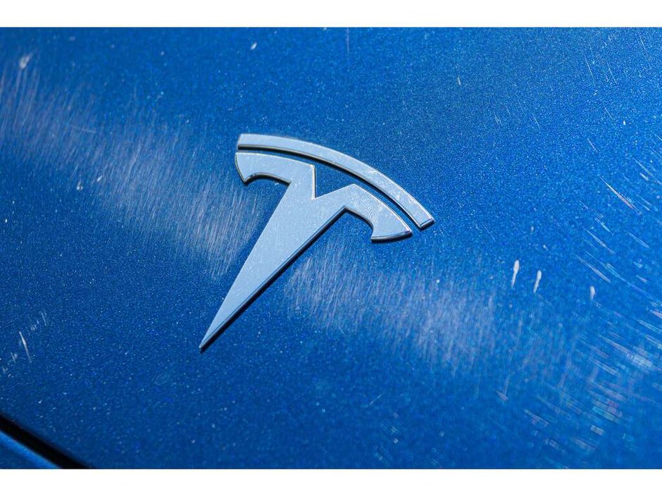 2018 Tesla MODEL 3 LONG RANGE ALL-ELECTRIC POWERTRAIN   AUTOPILOT CAPABILITY