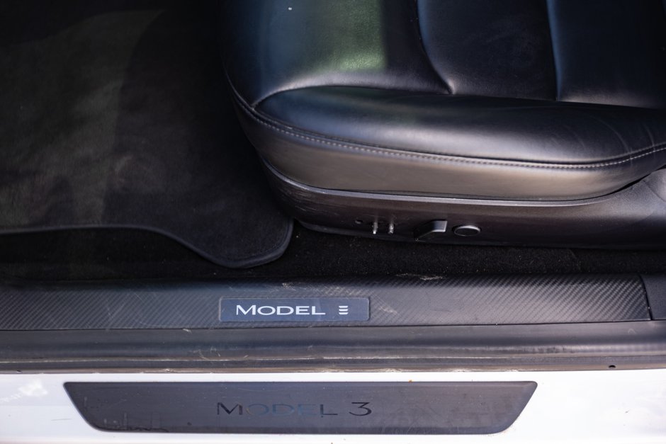 2021 Tesla Model 3 Standard Range Standard Range RWD -Ltd Avail-