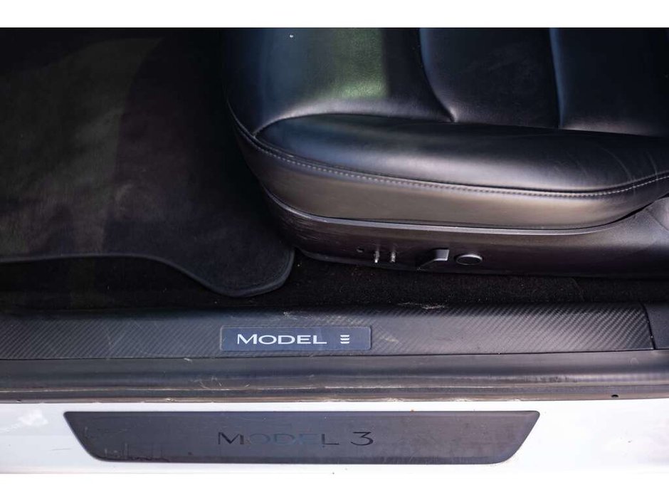 2021 Tesla Model 3 Standard Range Standard Range RWD -Ltd Avail-