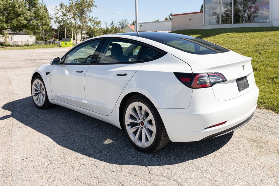 2021 Tesla Model 3 Standard Range Standard Range RWD -Ltd Avail-