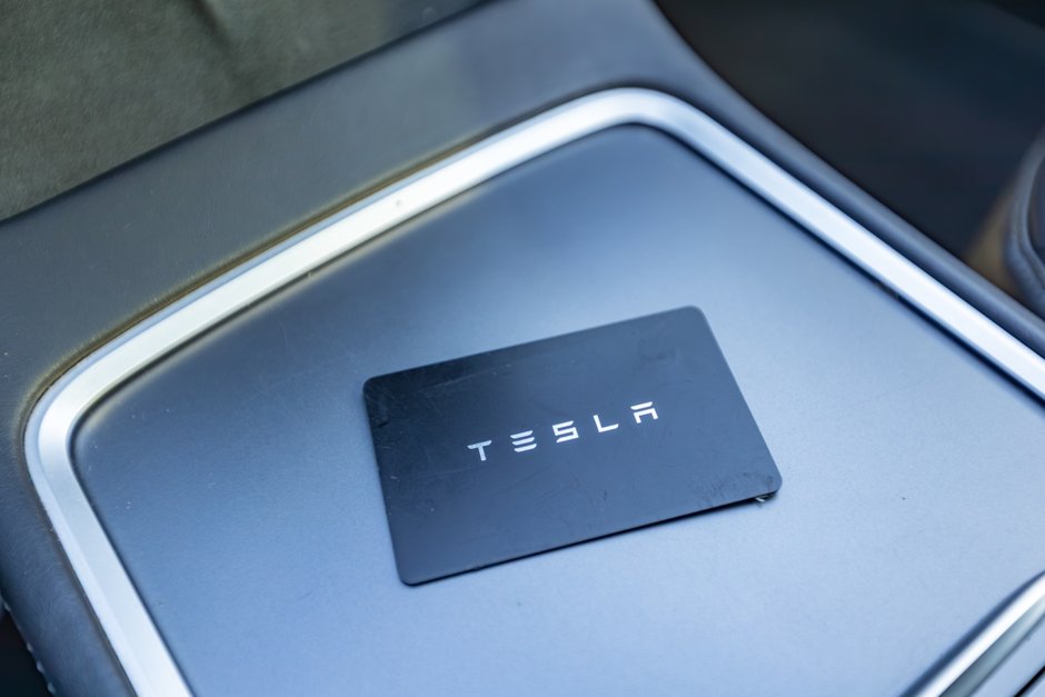2021 Tesla Model 3 Standard Range Standard Range RWD -Ltd Avail-