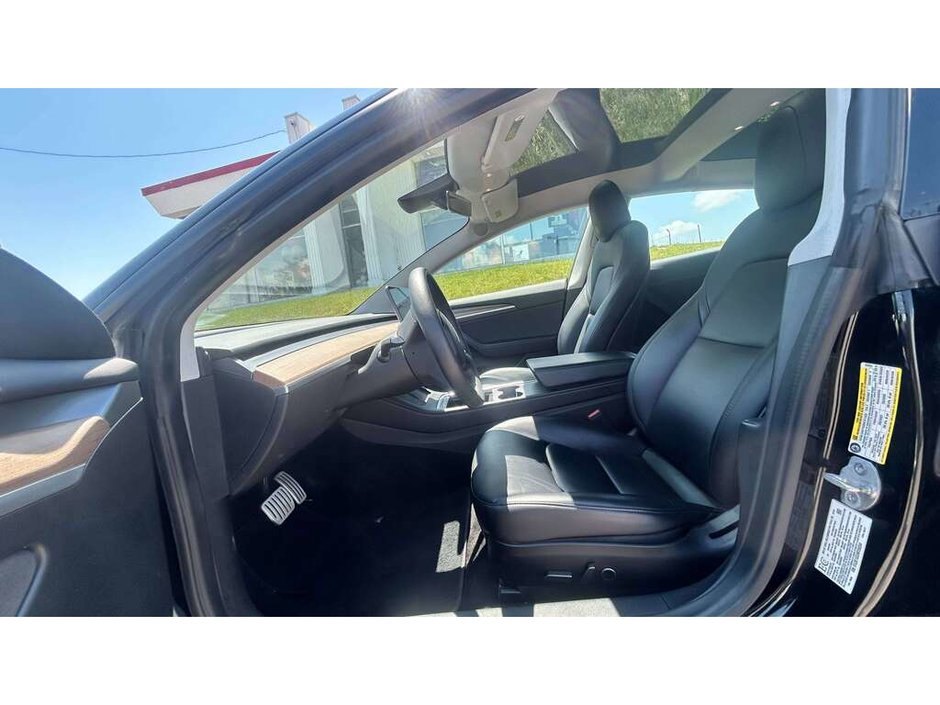 2022 Tesla Model 3 Performance PERFORMANCE   AWD   0–60 MPH IN ~3.1 SECONDS